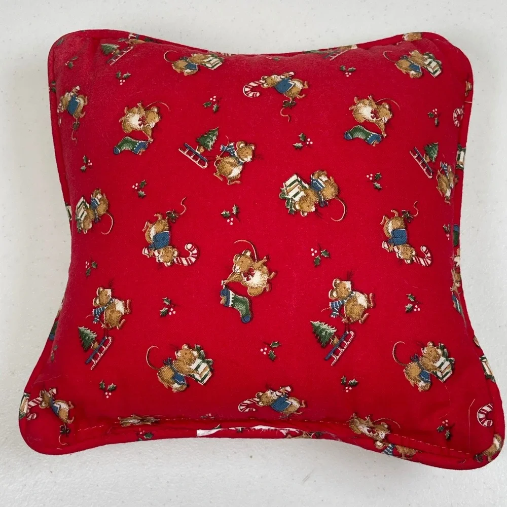 Vintage Christmas‎ Mouse Stocking Decorative Accent Pillow Red White 80s 90s